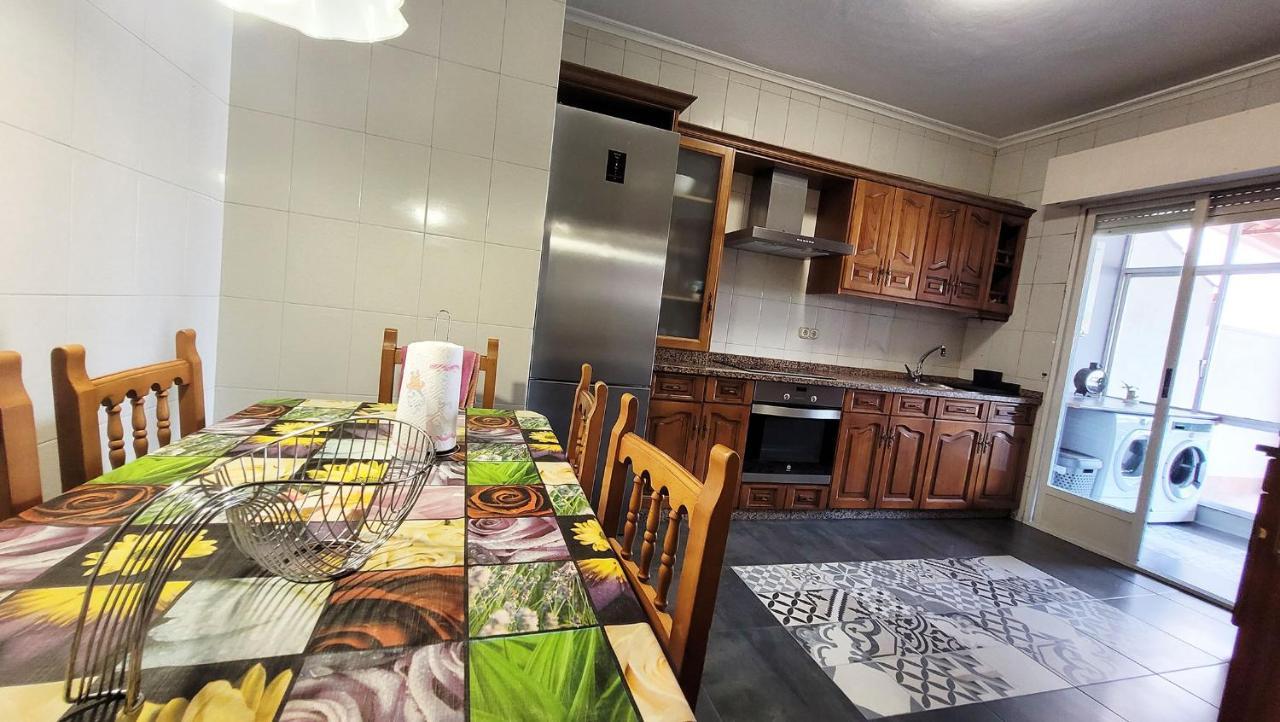 El Hogar De Todos Apartment Ourense Ngoại thất bức ảnh