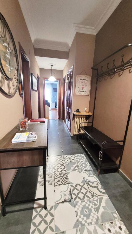 El Hogar De Todos Apartment Ourense Ngoại thất bức ảnh