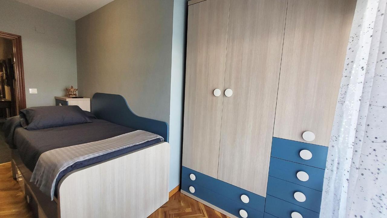 El Hogar De Todos Apartment Ourense Ngoại thất bức ảnh