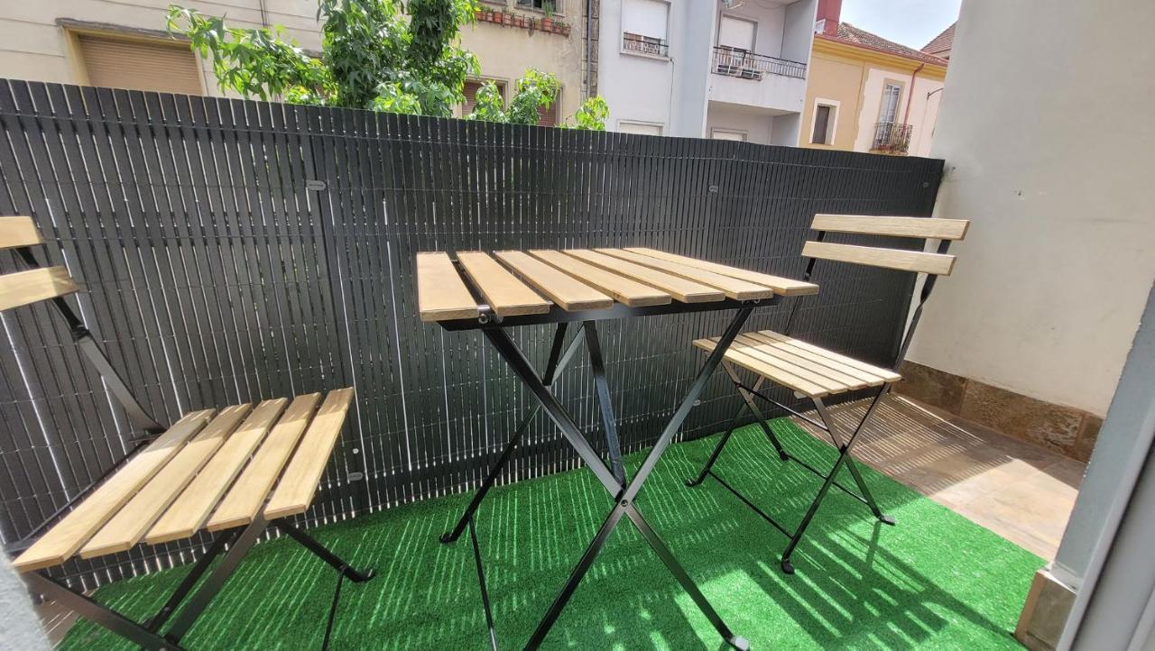 El Hogar De Todos Apartment Ourense Ngoại thất bức ảnh
