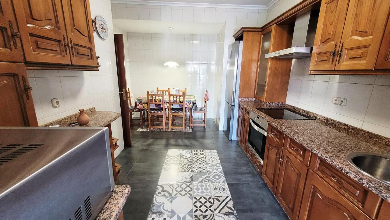 El Hogar De Todos Apartment Ourense Ngoại thất bức ảnh